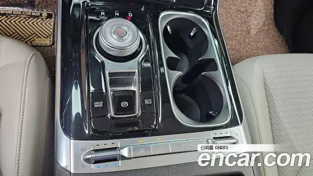 Kia Carnival 2021 — Фото 9/20