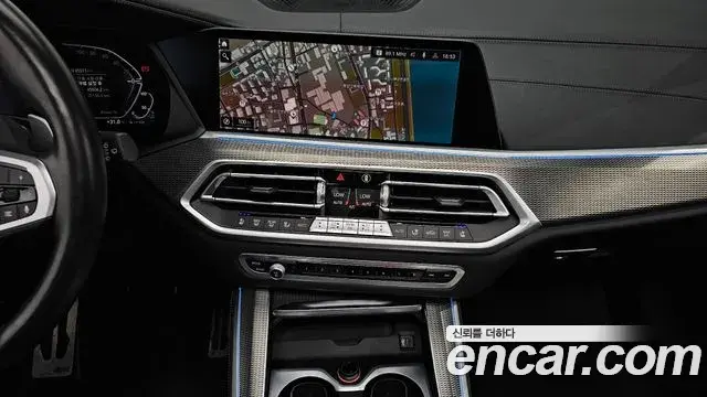 BMW X5 2021 — Photo 10/20