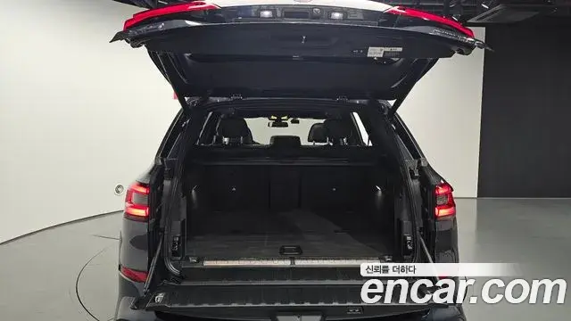BMW X5 2021 — Photo 11/20