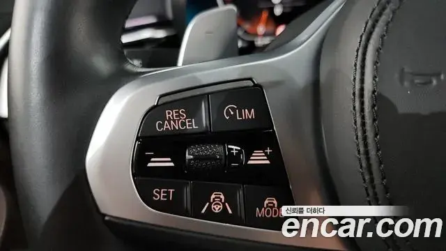 BMW 5 Series 2021 — Photo 17/20