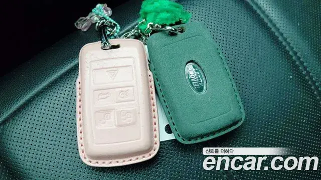 Land Rover Range Rover Evoque 2021 — Фото 12/20
