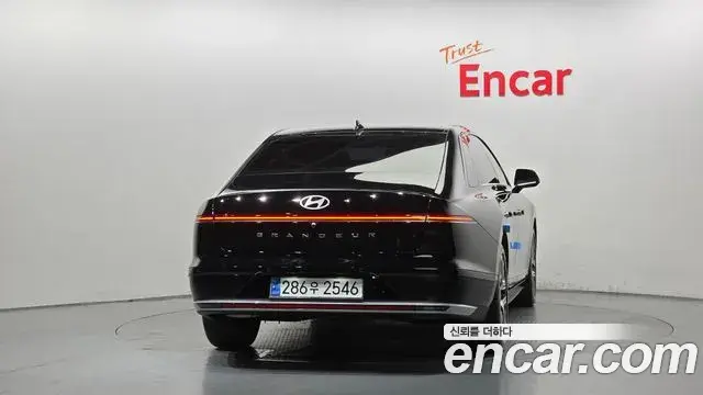 Hyundai Grandeur 2023 — Фото 4/20