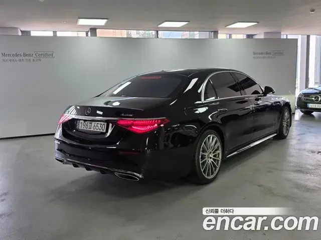 Mercedes-Benz S-Class 2021 — Photo 18/18