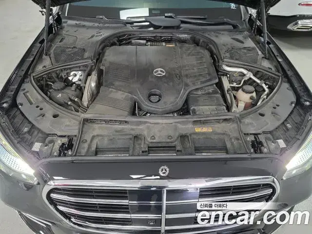 Mercedes-Benz S-Class 2021 — Photo 17/18