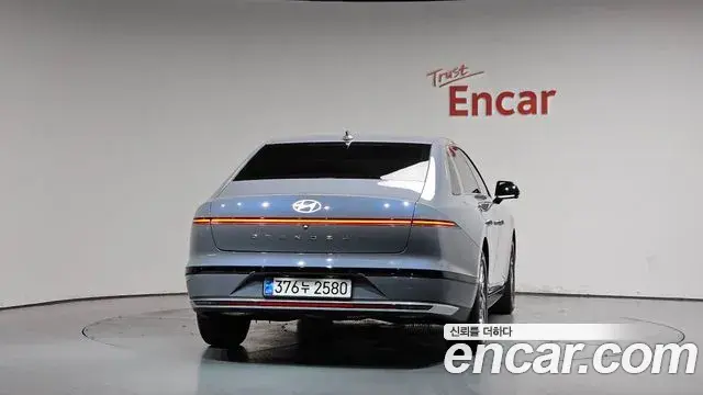 Hyundai Grandeur 2025 — Фото 4/20