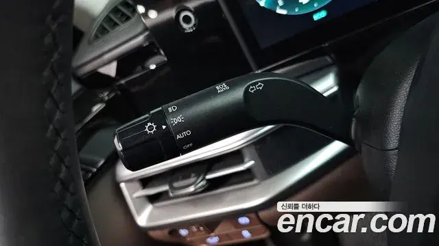 Hyundai Grandeur Hybrid 2025 — Photo 27/35