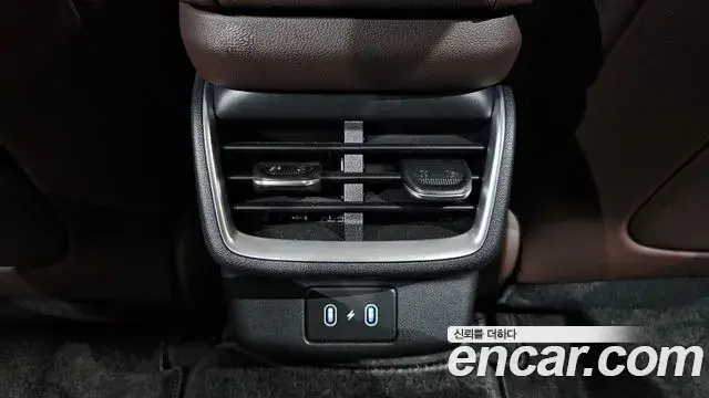 Hyundai Grandeur Hybrid 2025 — Photo 22/35