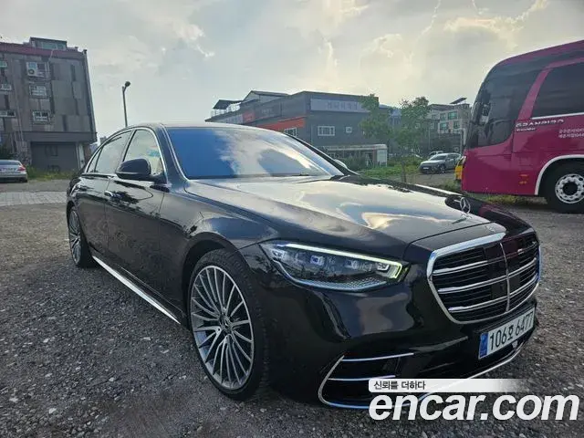 Mercedes-Benz S-Class 2024 — Фото 1/20