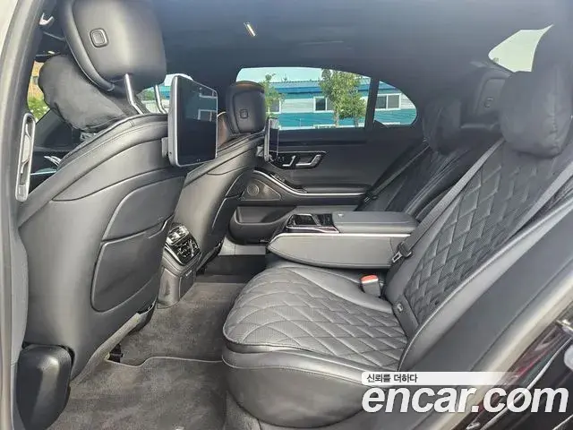 Mercedes-Benz S-Class 2024 — Фото 8/20