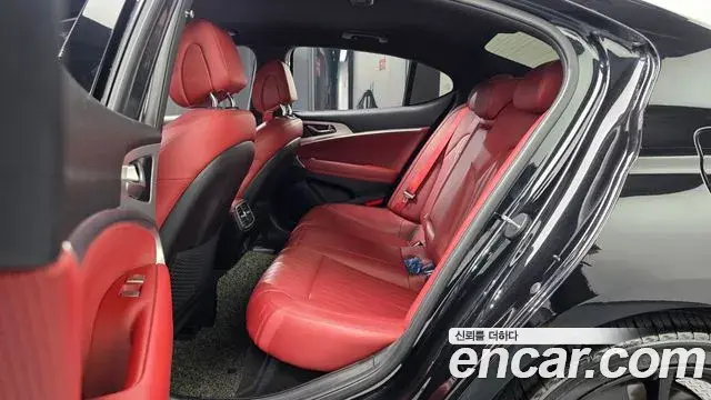 Genesis G70 2021 — Şəkil 33/35