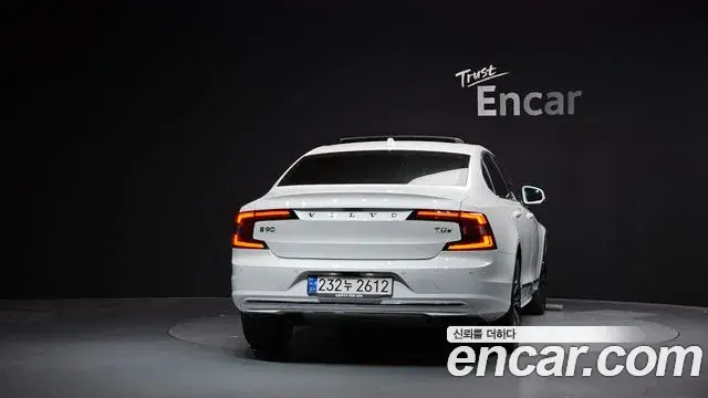 Volvo S90 2025 — ფოტო 4/37