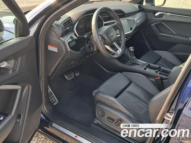 Audi Q3 2024 — Фото 18/20
