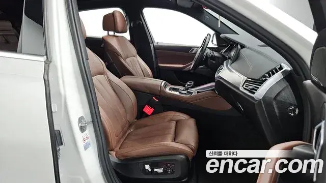 BMW X6 2020 — ფოტო 32/35