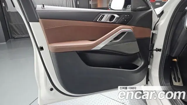 BMW X6 2020 — ფოტო 8/35