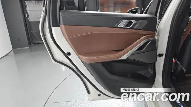 BMW X6 2020 — ფოტო 21/35