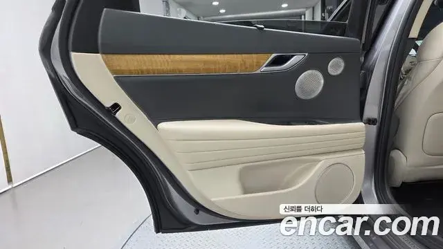 Genesis G80 2022 — Photo 13/33