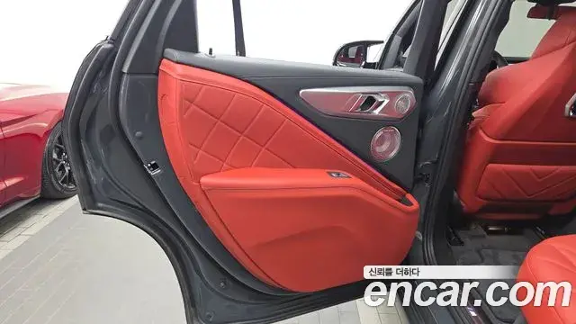 BMW XM 2025 — Şəkil 8/34