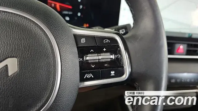 Kia Carnival 2024 — Фото 16/20
