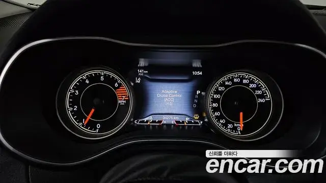Jeep Cherokee 2021 — ფოტო 12/30