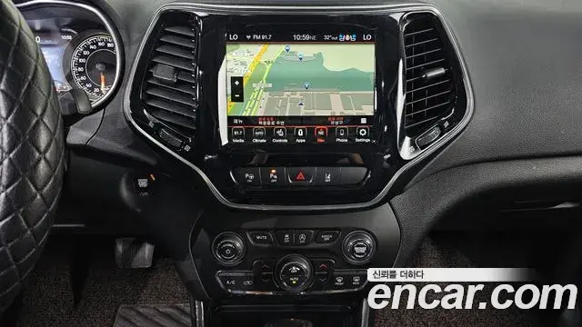 Jeep Cherokee 2021 — ფოტო 6/30