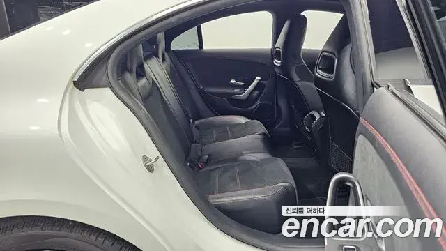 Mercedes-Benz CLA-Class 2020 — Фото 12/20