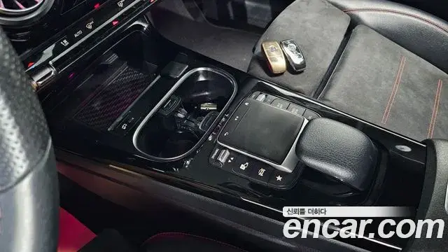 Mercedes-Benz CLA-Class 2020 — Photo 3/30