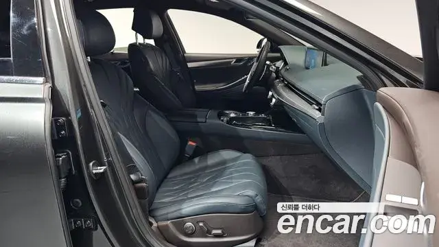 Genesis G80 2023 — ფოტო 25/35