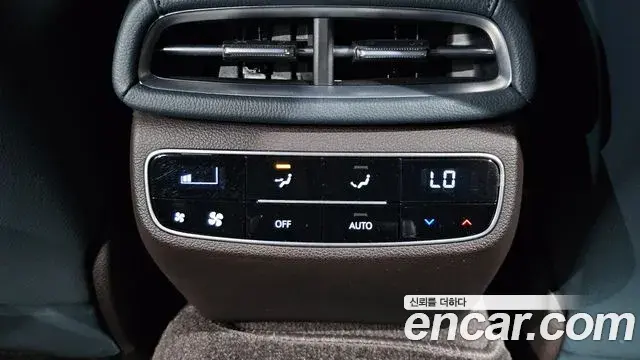 Genesis G80 2023 — ფოტო 11/35