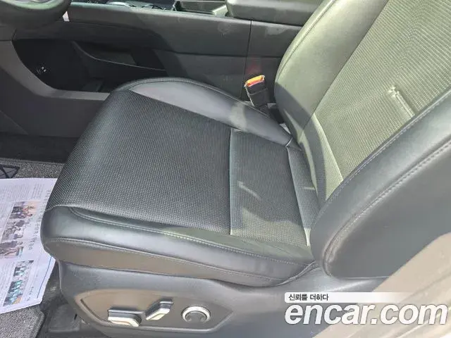 Hyundai Santa Fe 2024 — Фото 9/18