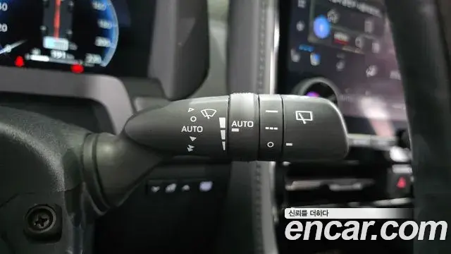 Toyota Alphard 2024 — ფოტო 6/20
