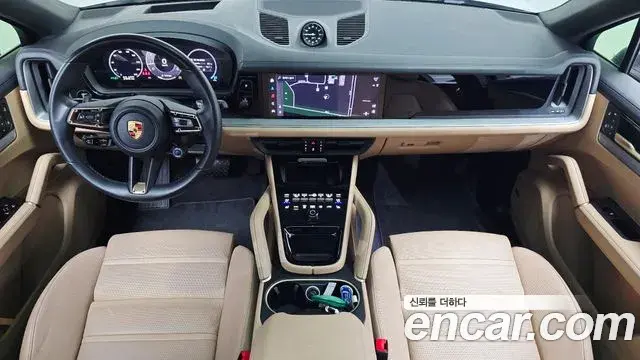 Porsche Cayenne 2024 — ფოტო 26/38