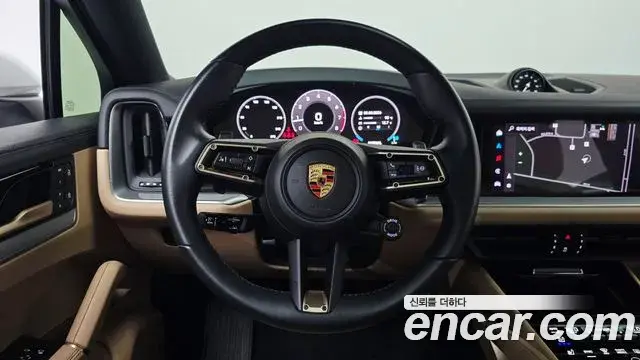 Porsche Cayenne 2024 — ფოტო 22/38