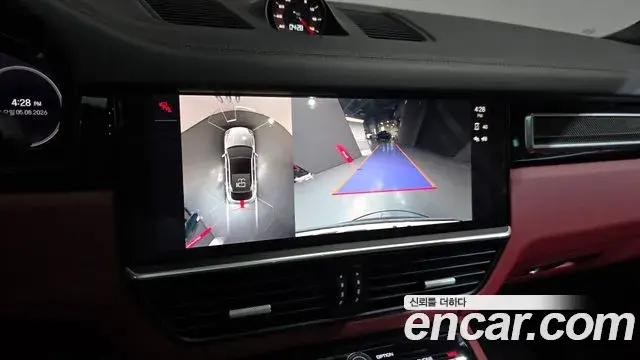 Porsche Cayenne 2022 — Photo 14/35