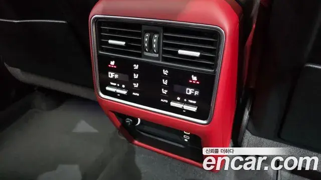 Porsche Cayenne 2022 — Photo 5/35