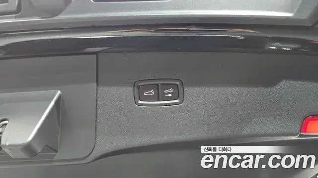 Porsche Cayenne 2022 — Photo 15/35