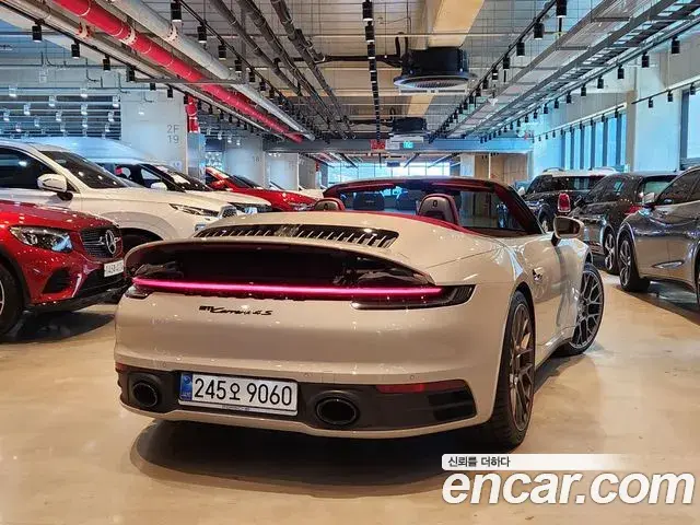 Porsche 911 2024 — ფოტო 1/17