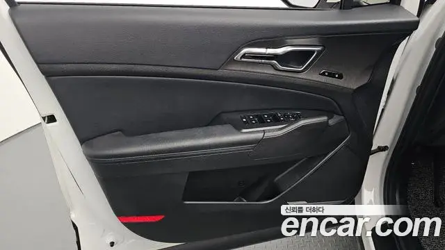 Kia Sportage 2025 — Photo 18/34