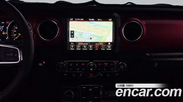 Jeep Wrangler 2023 — ფოტო 26/30