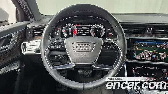 Audi A6 2021 — Фото 13/20