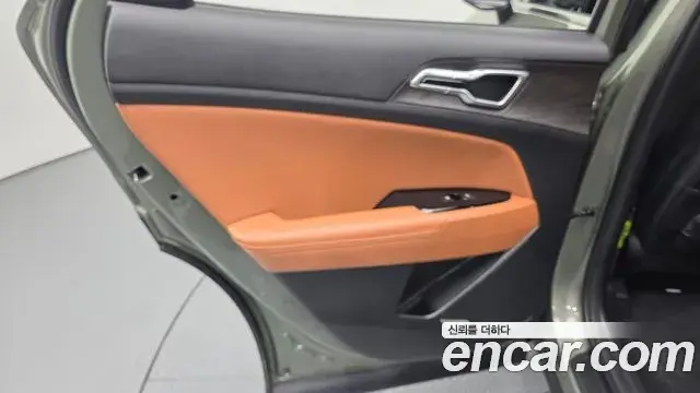 Kia Sportage 2021 — Photo 7/30