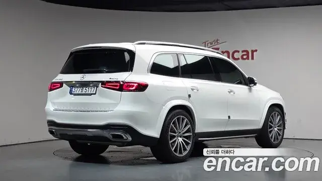 Mercedes-Benz GLS-Class 2021 — Photo 23/39