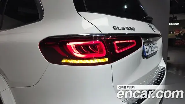 Mercedes-Benz GLS-Class 2021 — Photo 39/39
