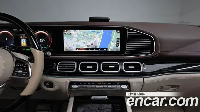 Mercedes-Benz GLS-Class 2023 — ფოტო 24/43