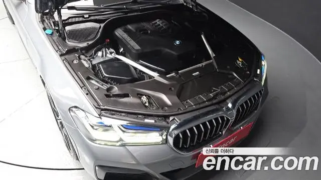 BMW 5 Series 2023 — Şəkil 19/20