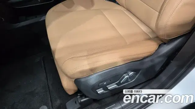 Hyundai Santa Fe 2026 — Şəkil 16/38