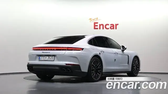 Porsche Panamera 2025 — ფოტო 20/20