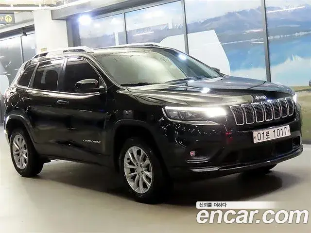 Jeep Cherokee 2019 — Фото 10/20