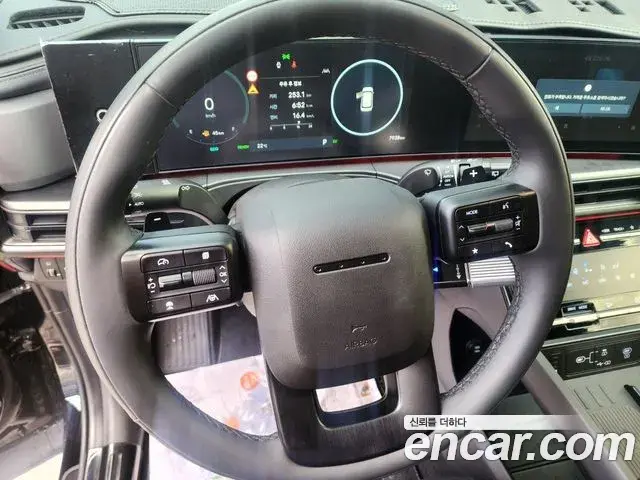 Hyundai Santa Fe 2025 — Фото 13/20