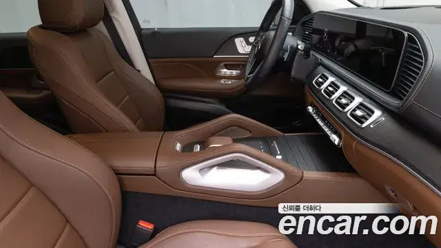 Mercedes-Benz GLE-Class 2023 — Фото 17/19