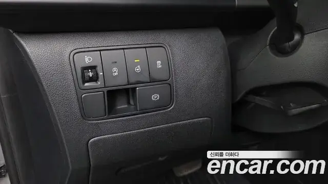 Hyundai Staria 2024 — Фото 12/20